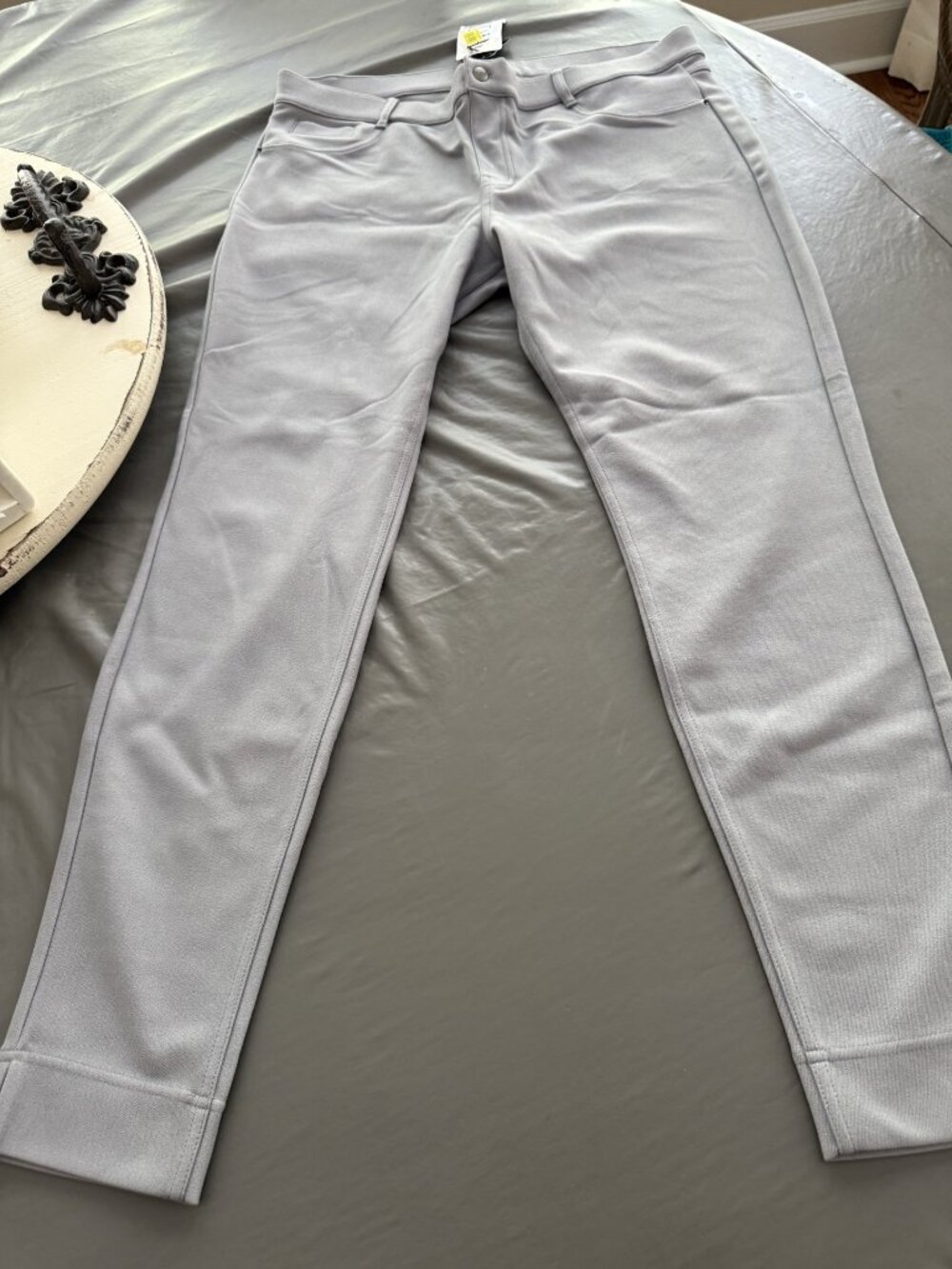 Hue Grey Leggings